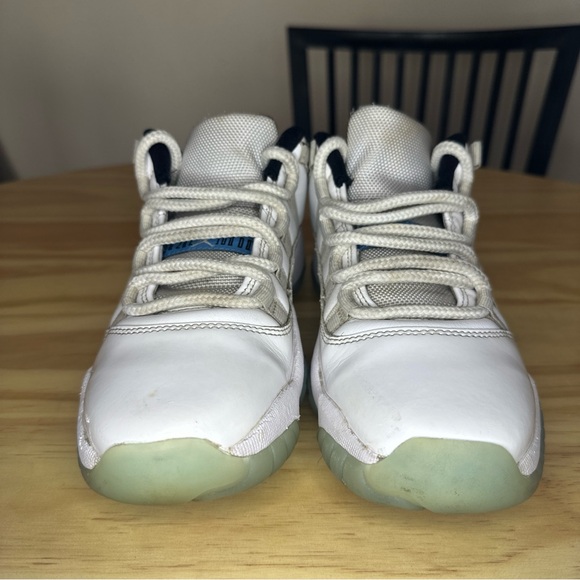 Jordan 11 Retro Low Legend Blue Size 6Y 528896-117 - Picture 4 of 6